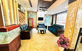 Hotel Destiny Inn